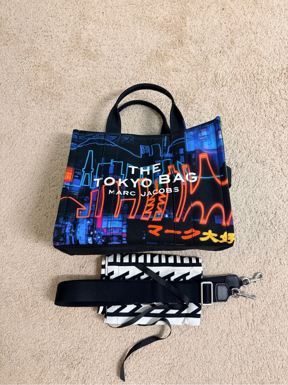 Marc Jacobs The Tote Bag - Medium - City Capsule Tokyo Edition